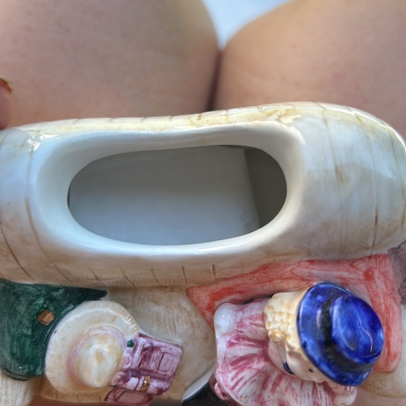 Vintage Cat and Doll Teapot by Cardinal Inc - Picture 3 of 5